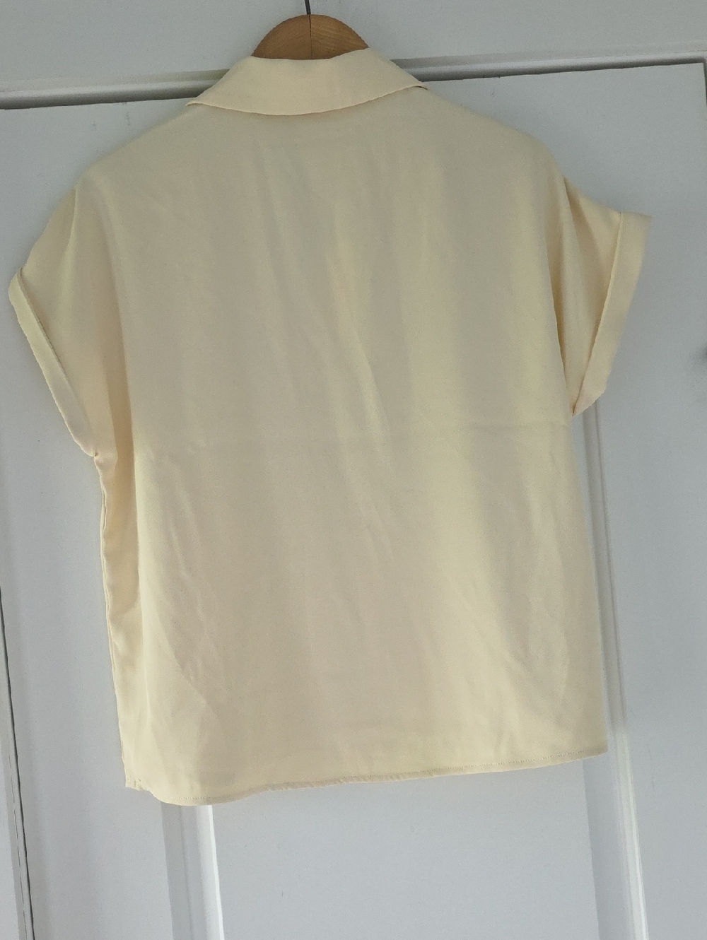 NWT...Melloday Cream Short Sleeve V-Neck Blouse - Picture 5 of 8